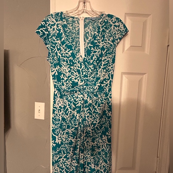 Antonio Melani ruched front cap sleeve dress - Picture 2 of 7